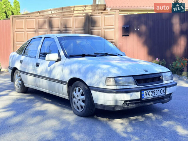 Білий Опель Вектра, об'ємом двигуна 1.6 л та пробігом 451 тис. км за 1750 $, фото 9 на Automoto.ua