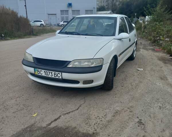 Опель Вектра 1996 в Львове на Automoto.ua Белый Опель Вектра, объемом двигателя 1.6 л и пробегом 294 тыс. км за 2200 $, фото 8 на Automoto.ua