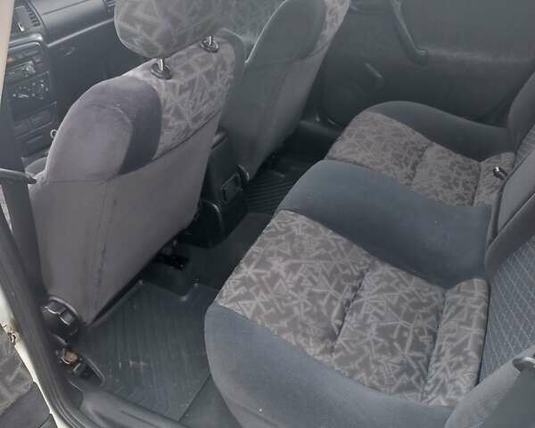 Опель Вектра 1996 в Львове на Automoto.ua Белый Опель Вектра, объемом двигателя 1.6 л и пробегом 294 тыс. км за 2200 $, фото 2 на Automoto.ua