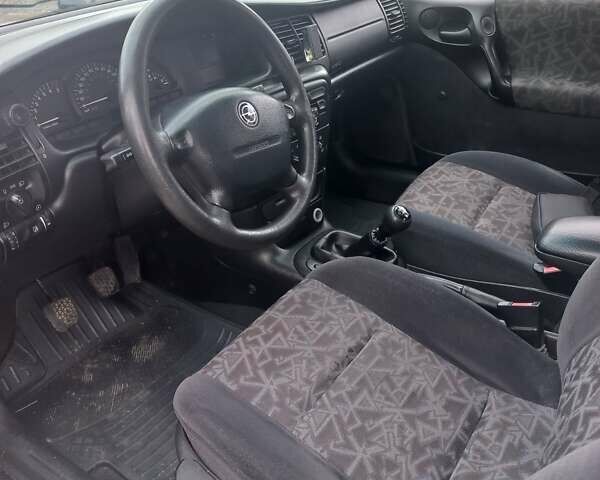 Опель Вектра 1996 в Львове на Automoto.ua Белый Опель Вектра, объемом двигателя 1.6 л и пробегом 294 тыс. км за 2200 $, фото 7 на Automoto.ua