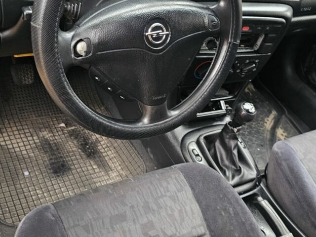 Белый Опель Вектра, объемом двигателя 0 л и пробегом 234 тыс. км за 714 $, фото 6 на Automoto.ua