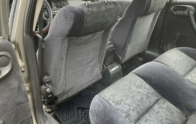 Бежевий Опель Вектра, об'ємом двигуна 2 л та пробігом 3 тис. км за 1700 $, фото 5 на Automoto.ua