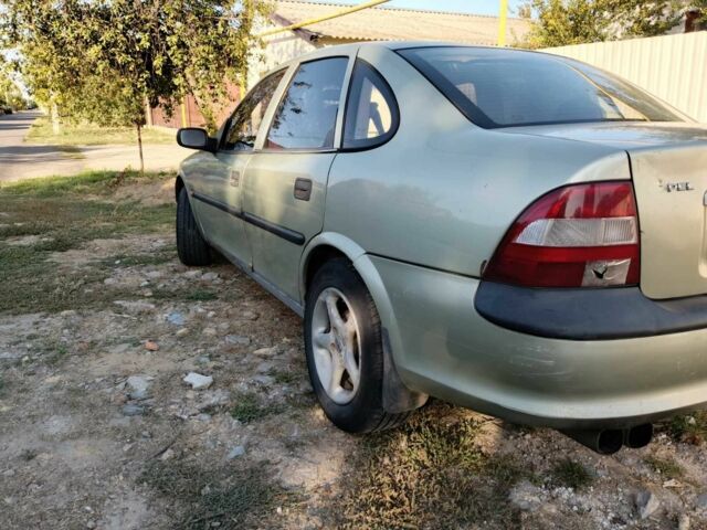 Бежевий Опель Вектра, об'ємом двигуна 1.6 л та пробігом 33 тис. км за 550 $, фото 1 на Automoto.ua