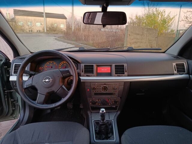 Бежевий Опель Вектра, об'ємом двигуна 2 л та пробігом 298 тис. км за 1500 $, фото 4 на Automoto.ua