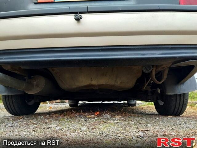 Бежевый Опель Вектра, объемом двигателя 2 л и пробегом 471 тыс. км за 1500 $, фото 9 на Automoto.ua