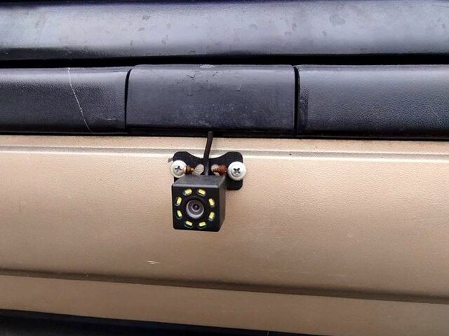 Бежевый Опель Вектра, объемом двигателя 2 л и пробегом 471 тыс. км за 1500 $, фото 8 на Automoto.ua