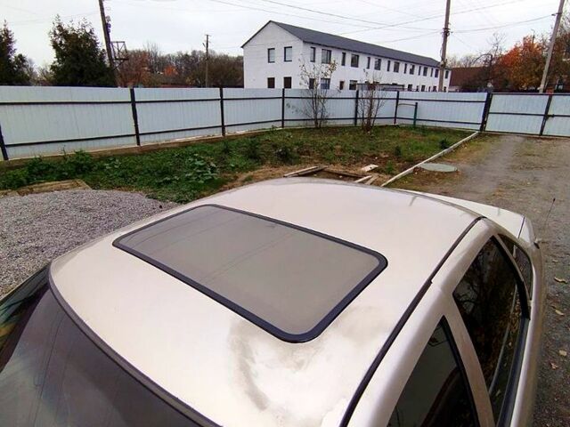 Бежевый Опель Вектра, объемом двигателя 2 л и пробегом 471 тыс. км за 1500 $, фото 5 на Automoto.ua