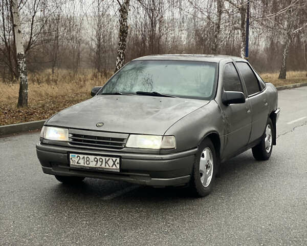 Бежевый Опель Вектра, объемом двигателя 0 л и пробегом 250 тыс. км за 850 $, фото 1 на Automoto.ua
