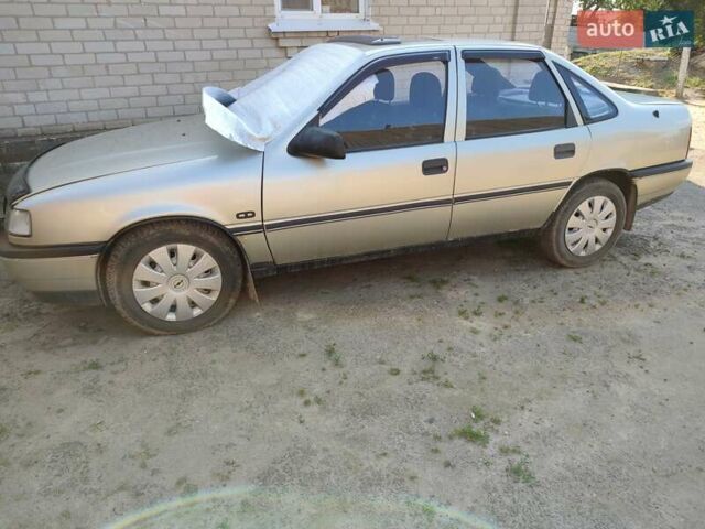 Бежевий Опель Вектра, об'ємом двигуна 2 л та пробігом 245 тис. км за 1450 $, фото 7 на Automoto.ua