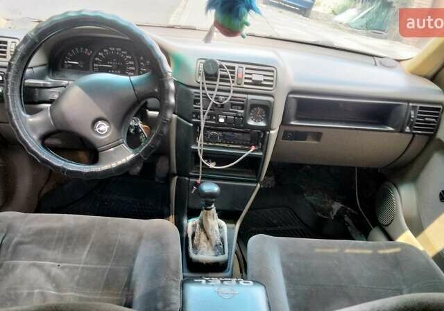 Бежевый Опель Вектра, объемом двигателя 2 л и пробегом 320 тыс. км за 1800 $, фото 9 на Automoto.ua