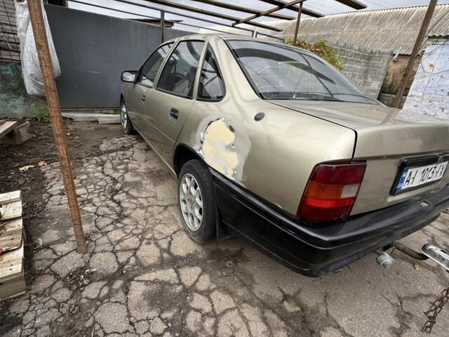 Бежевий Опель Вектра, об'ємом двигуна 2 л та пробігом 300 тис. км за 1200 $, фото 2 на Automoto.ua