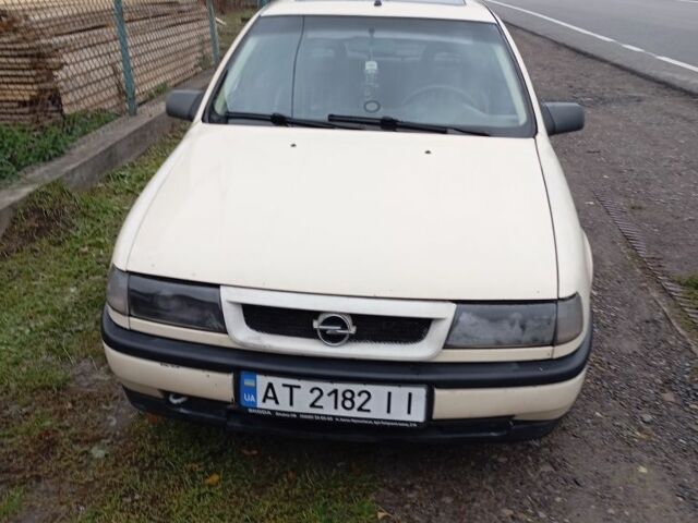 Опель Вектра 1994 в Галиче на Automoto.ua Бежевый Опель Вектра, объемом двигателя 1.7 л и пробегом 440 тыс. км за 1150 $, фото 5 на Automoto.ua