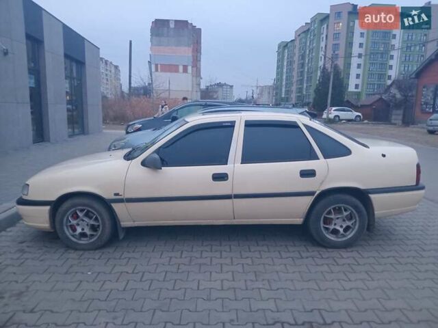 Бежевий Опель Вектра, об'ємом двигуна 1.69 л та пробігом 359 тис. км за 2100 $, фото 4 на Automoto.ua