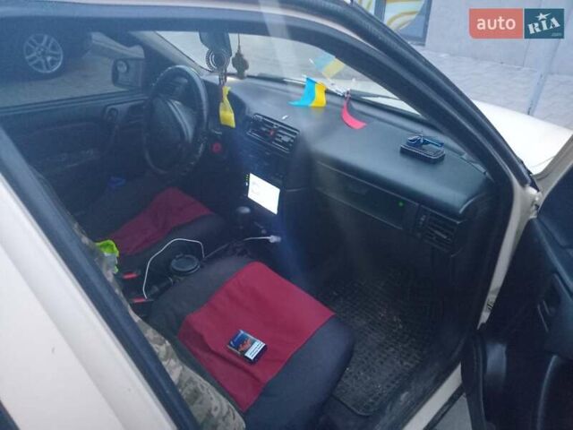 Бежевий Опель Вектра, об'ємом двигуна 1.69 л та пробігом 359 тис. км за 2100 $, фото 5 на Automoto.ua