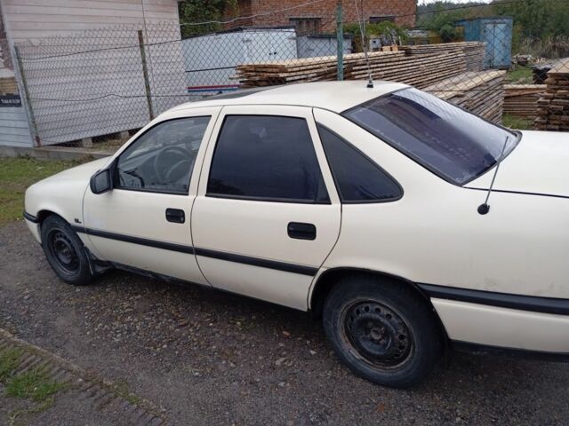 Опель Вектра 1994 в Галиче на Automoto.ua Бежевый Опель Вектра, объемом двигателя 1.7 л и пробегом 440 тыс. км за 1150 $, фото 1 на Automoto.ua