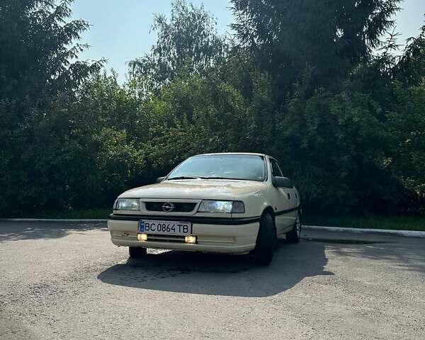 Бежевий Опель Вектра, об'ємом двигуна 1.7 л та пробігом 333 тис. км за 1999 $, фото 7 на Automoto.ua