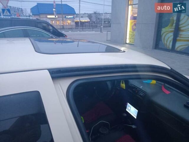 Бежевий Опель Вектра, об'ємом двигуна 1.69 л та пробігом 359 тис. км за 2100 $, фото 1 на Automoto.ua