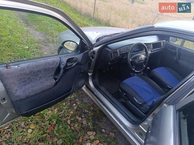 Бежевый Опель Вектра, объемом двигателя 1.8 л и пробегом 280 тыс. км за 1350 $, фото 14 на Automoto.ua