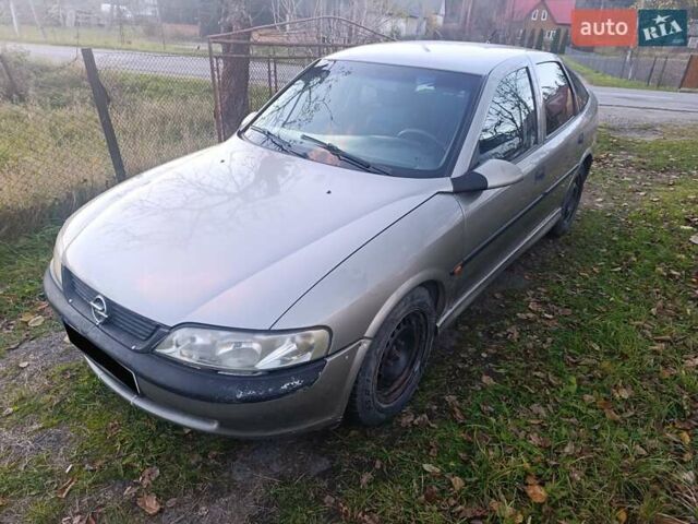 Бежевый Опель Вектра, объемом двигателя 1.8 л и пробегом 280 тыс. км за 1350 $, фото 8 на Automoto.ua