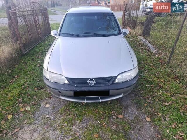 Бежевый Опель Вектра, объемом двигателя 1.8 л и пробегом 280 тыс. км за 1350 $, фото 1 на Automoto.ua