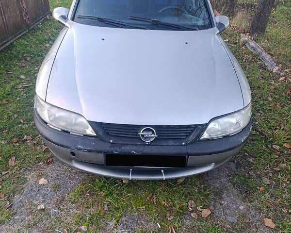 Бежевый Опель Вектра, объемом двигателя 1.8 л и пробегом 280 тыс. км за 1350 $, фото 10 на Automoto.ua