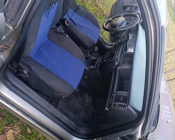 Бежевый Опель Вектра, объемом двигателя 1.8 л и пробегом 280 тыс. км за 1350 $, фото 21 на Automoto.ua