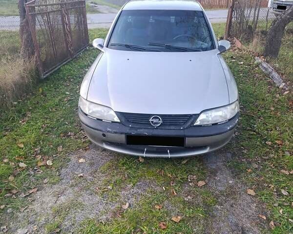 Бежевый Опель Вектра, объемом двигателя 1.8 л и пробегом 280 тыс. км за 1350 $, фото 11 на Automoto.ua