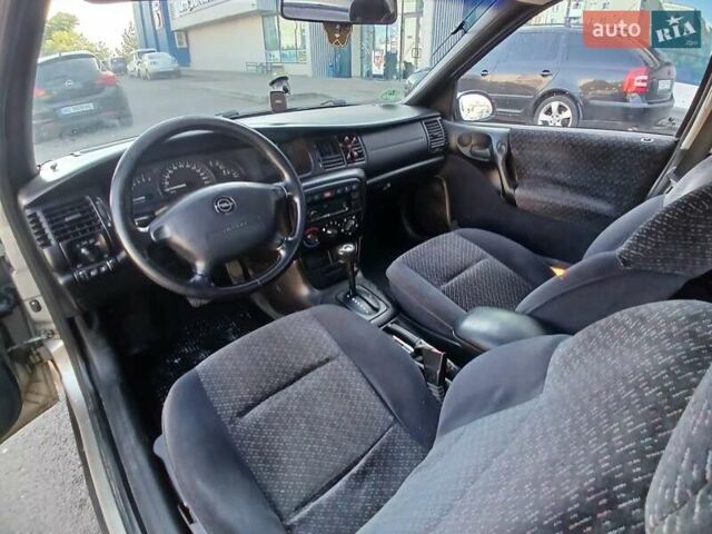 Бежевый Опель Вектра, объемом двигателя 1.6 л и пробегом 303 тыс. км за 2450 $, фото 5 на Automoto.ua