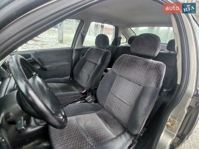 Бежевый Опель Вектра, объемом двигателя 1.6 л и пробегом 303 тыс. км за 2450 $, фото 17 на Automoto.ua