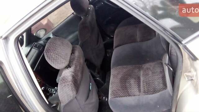 Бежевий Опель Вектра, об'ємом двигуна 1.8 л та пробігом 280 тис. км за 3000 $, фото 5 на Automoto.ua