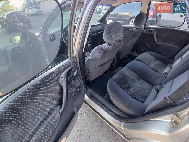 Бежевый Опель Вектра, объемом двигателя 1.6 л и пробегом 303 тыс. км за 2450 $, фото 7 на Automoto.ua