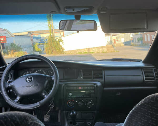 Бежевий Опель Вектра, об'ємом двигуна 1.8 л та пробігом 283 тис. км за 2100 $, фото 12 на Automoto.ua