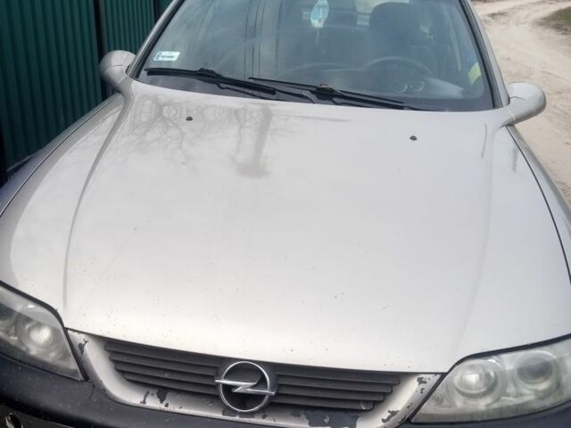 Бежевый Опель Вектра, объемом двигателя 1.6 л и пробегом 340 тыс. км за 2000 $, фото 1 на Automoto.ua