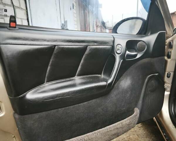 Бежевый Опель Вектра, объемом двигателя 2 л и пробегом 419 тыс. км за 3500 $, фото 16 на Automoto.ua