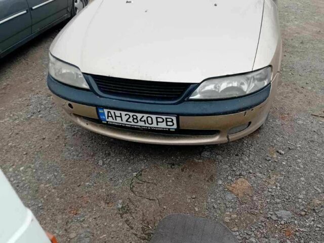 Бежевий Опель Вектра, об'ємом двигуна 2 л та пробігом 340 тис. км за 1350 $, фото 5 на Automoto.ua