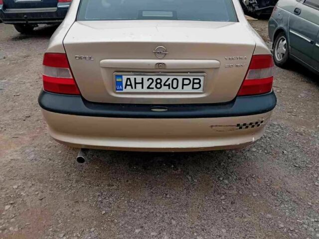 Бежевий Опель Вектра, об'ємом двигуна 2 л та пробігом 340 тис. км за 1350 $, фото 4 на Automoto.ua