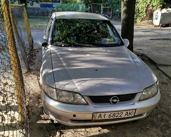 Бежевий Опель Вектра, об'ємом двигуна 1.6 л та пробігом 350 тис. км за 1400 $, фото 2 на Automoto.ua
