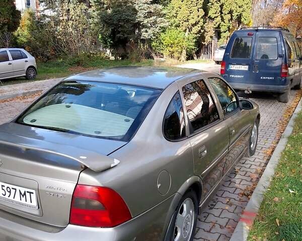 Опель Вектра 1999 в Сокале на Automoto.ua Бежевый Опель Вектра, объемом двигателя 2 л и пробегом 353 тыс. км за 2700 $, фото 7 на Automoto.ua