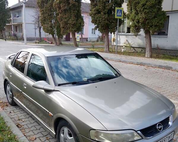 Опель Вектра 1999 в Сокале на Automoto.ua Бежевый Опель Вектра, объемом двигателя 2 л и пробегом 353 тыс. км за 2700 $, фото 14 на Automoto.ua