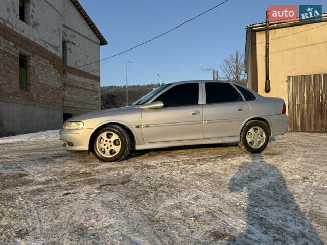 Бежевый Опель Вектра, объемом двигателя 2 л и пробегом 415 тыс. км за 2800 $, фото 6 на Automoto.ua