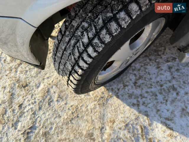 Бежевый Опель Вектра, объемом двигателя 2 л и пробегом 415 тыс. км за 2800 $, фото 29 на Automoto.ua