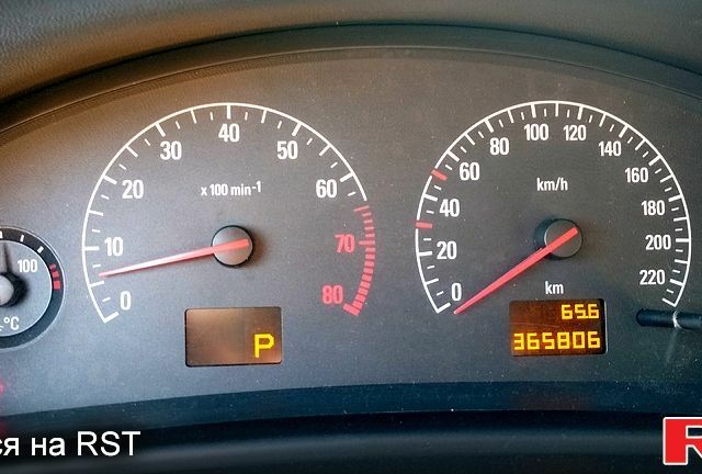 Бежевый Опель Вектра, объемом двигателя 2.2 л и пробегом 366 тыс. км за 4100 $, фото 4 на Automoto.ua