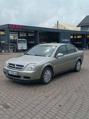 Бежевый Опель Вектра, объемом двигателя 2.2 л и пробегом 300 тыс. км за 3500 $, фото 2 на Automoto.ua