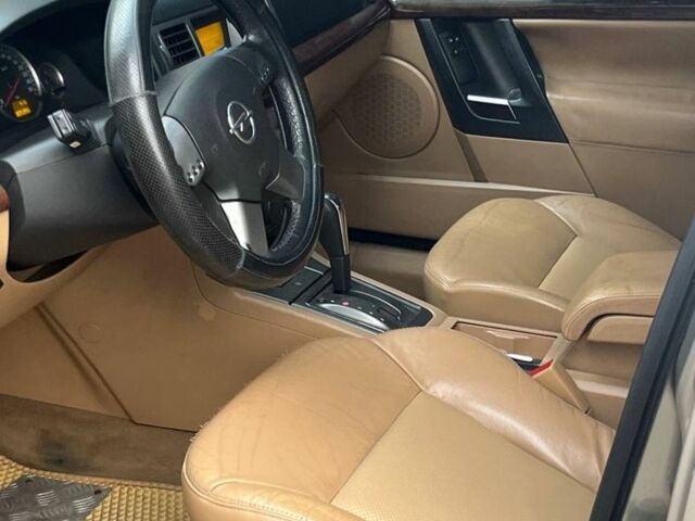 Опель Вектра 2004 у Києві на Automoto.ua Бежевий Опель Вектра, об'ємом двигуна 3.2 л та пробігом 300 тис. км за 3850 $, фото 9 на Automoto.ua