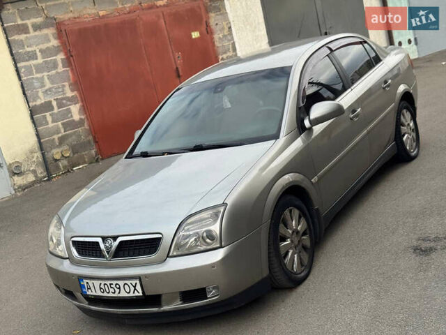 Бежевый Опель Вектра, объемом двигателя 3.2 л и пробегом 300 тыс. км за 3700 $, фото 1 на Automoto.ua
