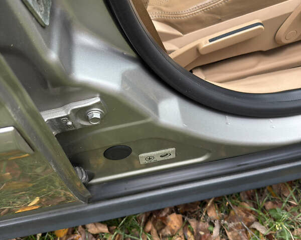 Бежевый Опель Вектра, объемом двигателя 3.18 л и пробегом 388 тыс. км за 3650 $, фото 19 на Automoto.ua