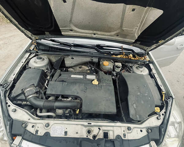 Бежевый Опель Вектра, объемом двигателя 2.2 л и пробегом 187 тыс. км за 4600 $, фото 9 на Automoto.ua