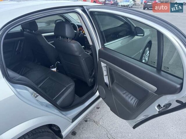 Бежевий Опель Вектра, об'ємом двигуна 2.2 л та пробігом 150 тис. км за 6800 $, фото 15 на Automoto.ua