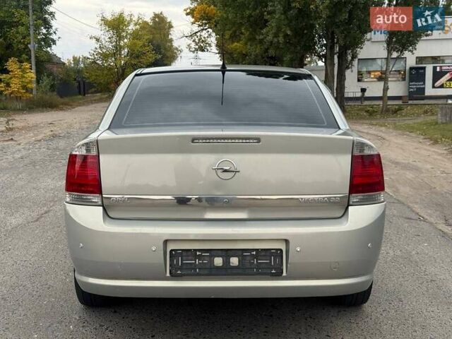 Бежевый Опель Вектра, объемом двигателя 2.2 л и пробегом 200 тыс. км за 6250 $, фото 24 на Automoto.ua