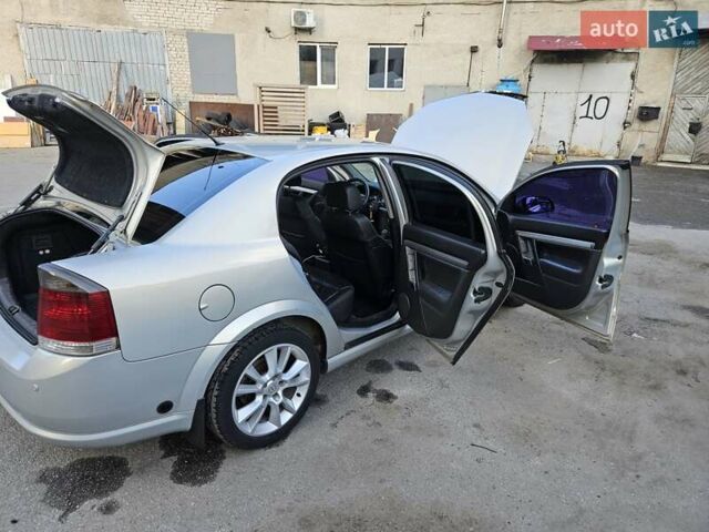 Бежевий Опель Вектра, об'ємом двигуна 2.2 л та пробігом 298 тис. км за 6000 $, фото 48 на Automoto.ua